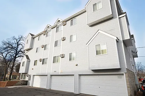720 7th Ave S #302 Photo 1