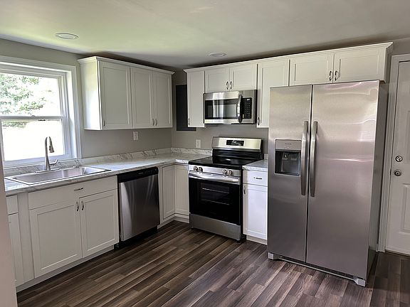 3rd image of 507 Gentry St