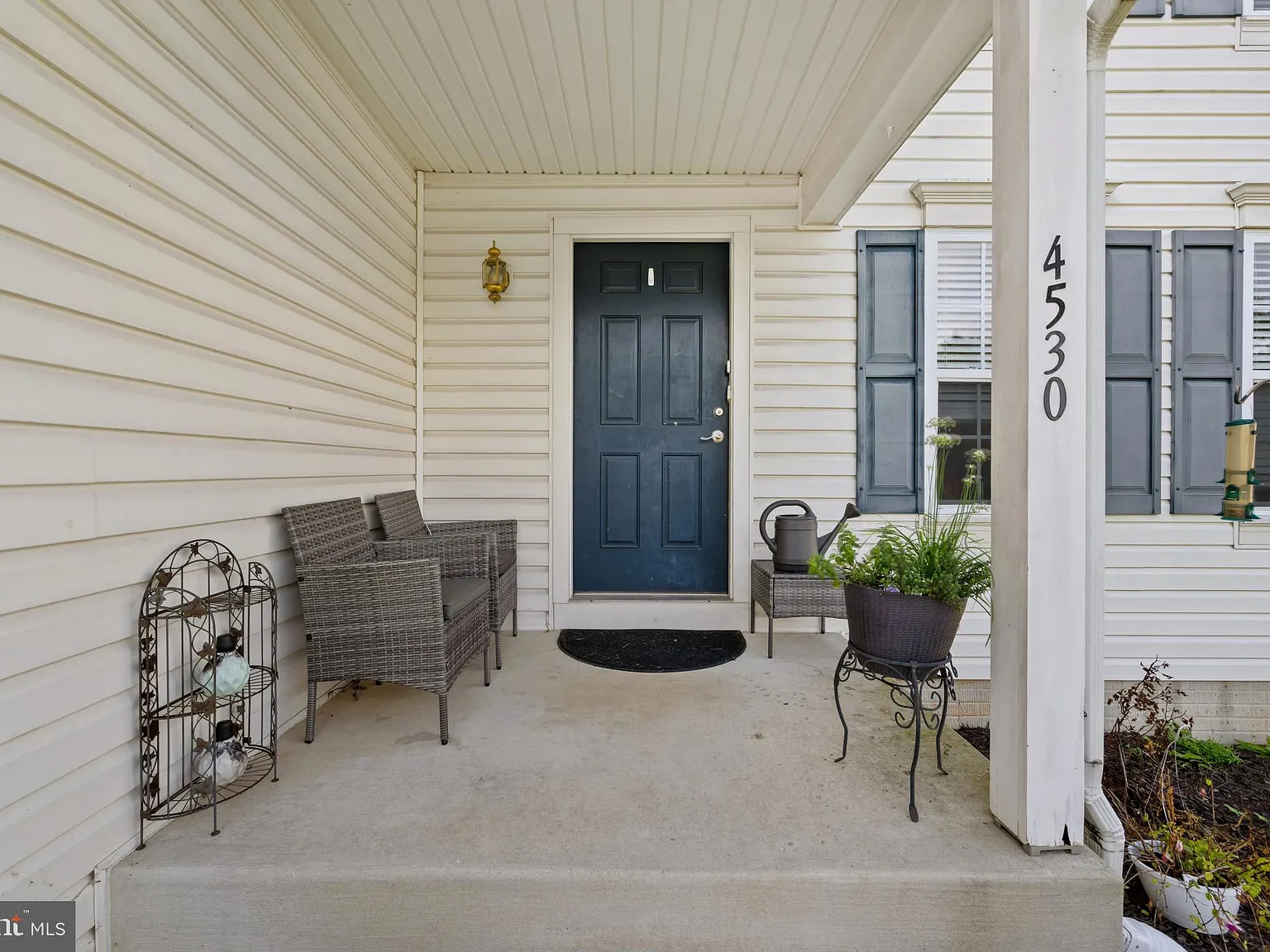 4 bed, 3.5 bath, 2140 sqft, $2,800 — Photo 4