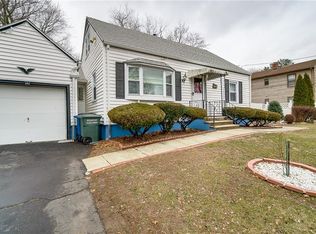 459 Jennings Ave, Bridgeport, CT 06610