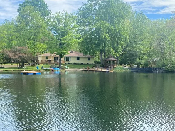 2433 Langford Rd, North Collins, NY 14111
