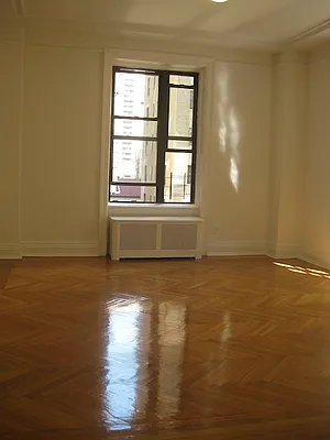 Rented by Continental Realty | media 2