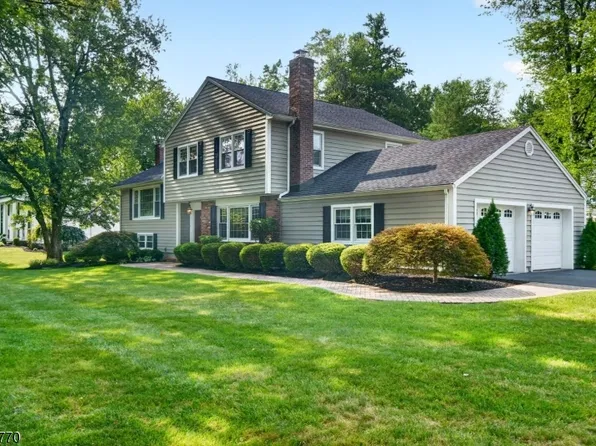 4 Fox Chase Ln, Morris Twp., NJ 07960