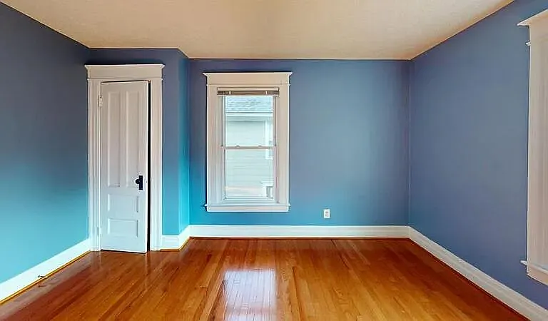 4 bed, 1.5 bath, 2300 sqft, $2,800 — Photo 3
