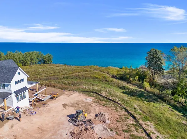 1214 SHIELING LANE #Lt20, Port Washington, WI 53074