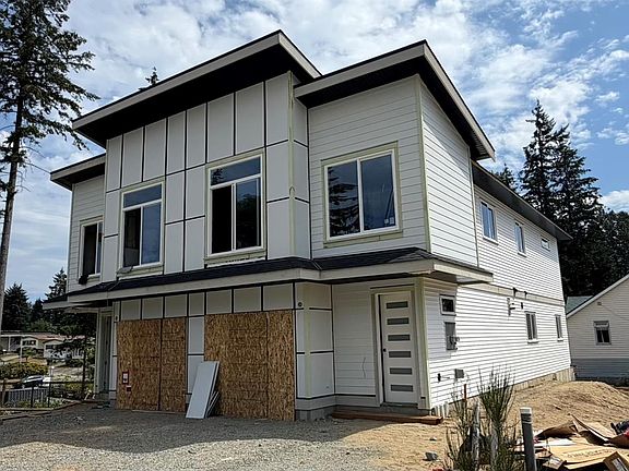 3rd image of 2306 Sparrow Ln