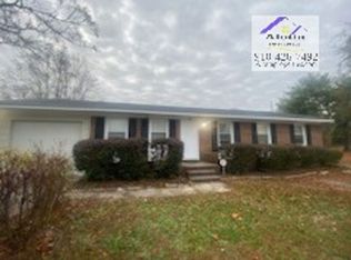 525 Odell Rd, Spring Lake, NC 28390