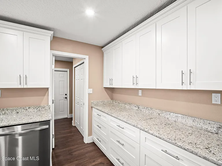 6424 Dane Ave — Photo 13