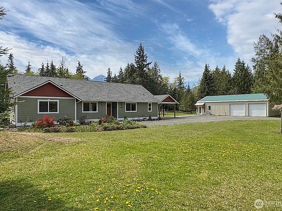 3rd image of 1082 Ripplebrook Drive