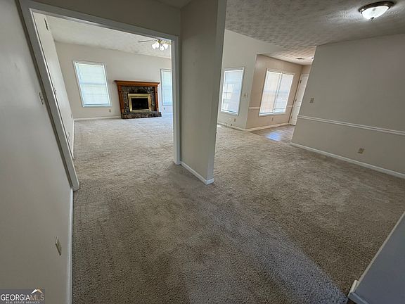 5th image of 70 Boardwalk Ave