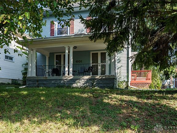 3rd image of 601 Kenwood Ave