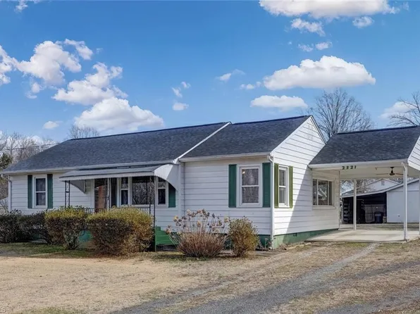 2321 Westover Dr, Reidsville, NC 27320