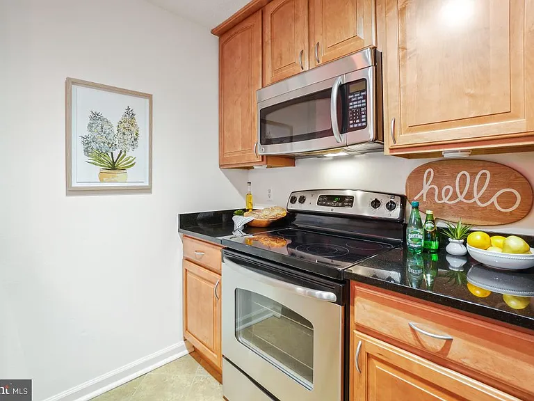 1524 Lincoln Way #100 — Photo 17