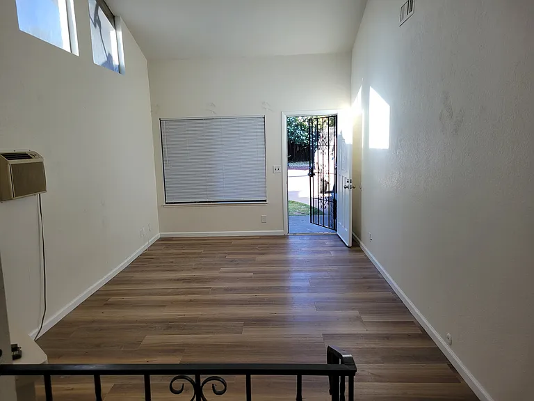 2776 Kerria Way #2776 — Photo 5