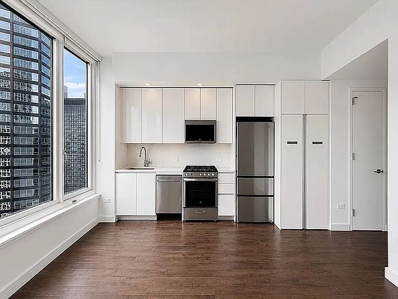 3rd image of 232 E 54th St APT 28A