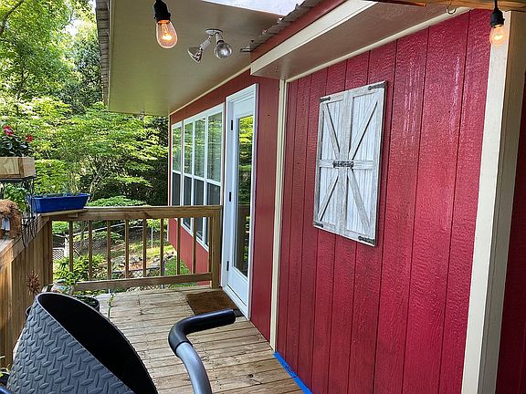 3rd image of 876 S Lake Dr #11