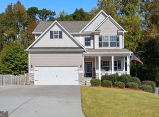 35 Grove Park Dr, Dallas, GA 30132