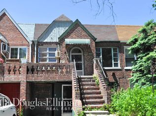 2622 E 7th St, Brooklyn, NY 11235