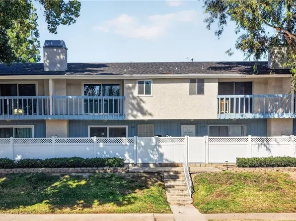 2105 N Derek Dr #3, Fullerton, CA 92831