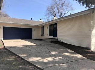 20 Lille Ct, Lake Saint Louis, MO 63367