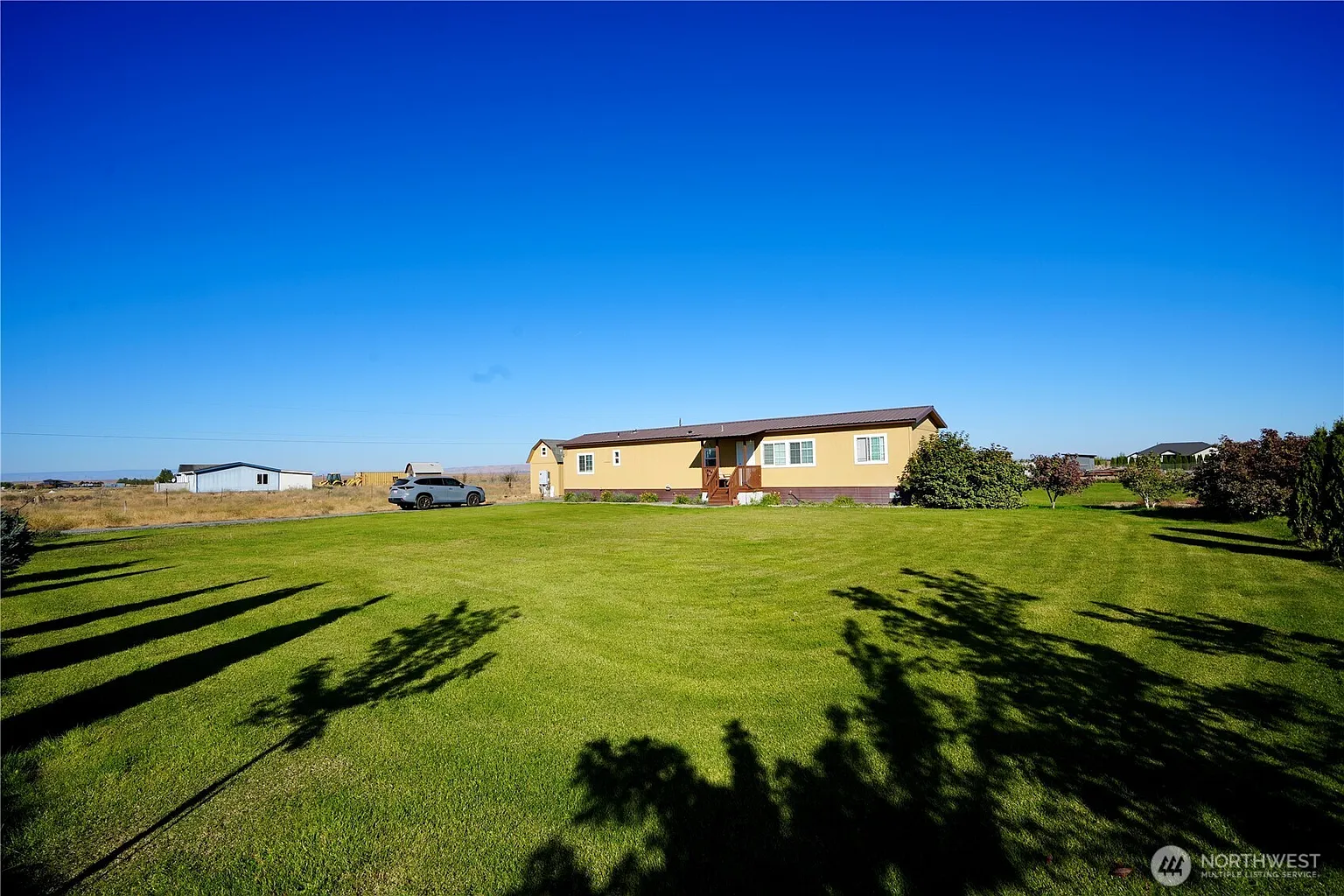 3968 7.8 Road NE photo 1
