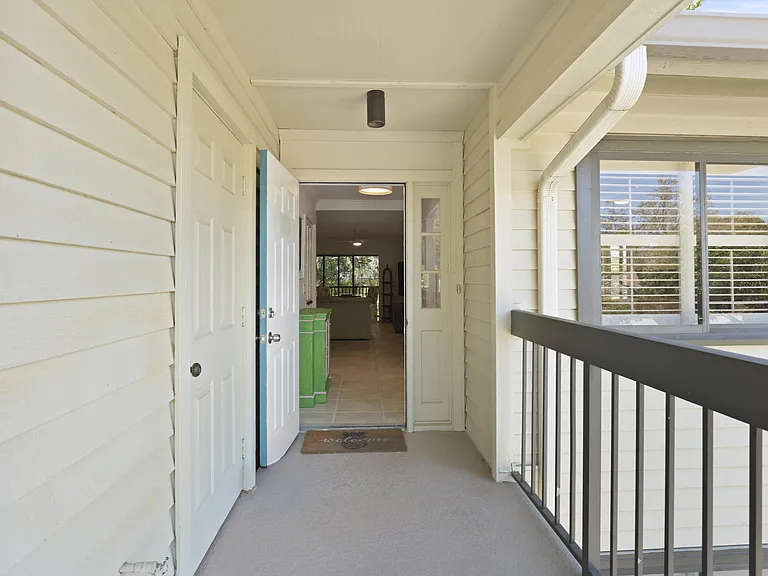 5172 SE Club Way #207 — Photo 37