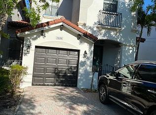 3680 SW 69th Ave, Miami, FL 33155