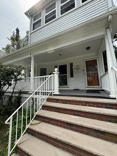 348 School St #1 Photo 1