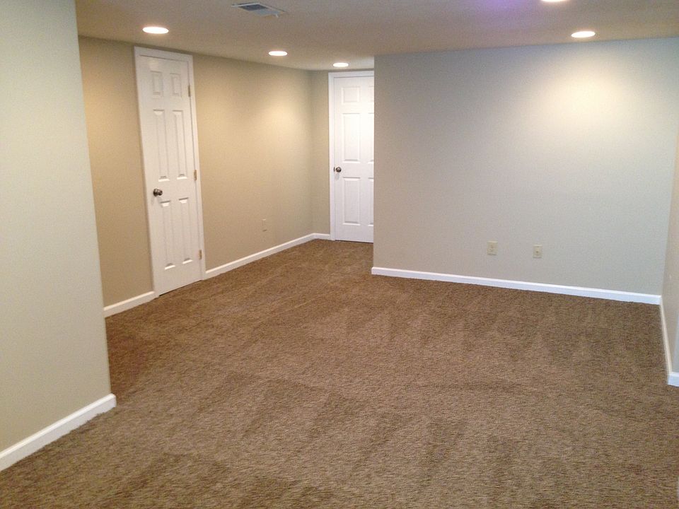 1st image of 27515 Forestview Ave