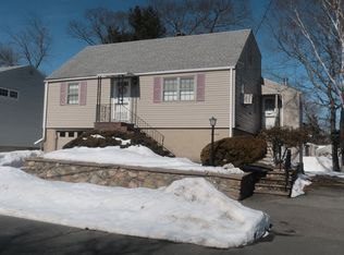 151 Dartmouth St, Lynn, MA 01904