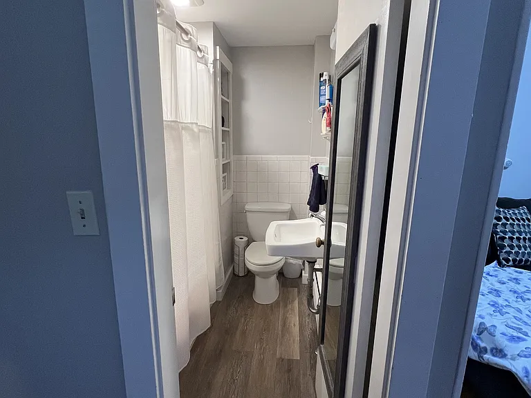 28 Forest St #28 — Photo 9