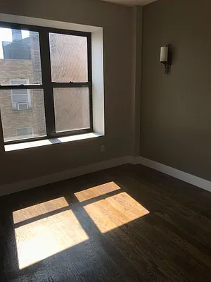 Rented by Premier Metro Realty Corp | media 14