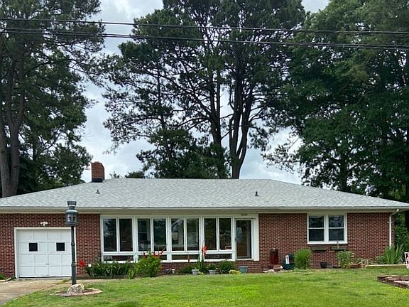 2nd image of 3207 Camellia Dr