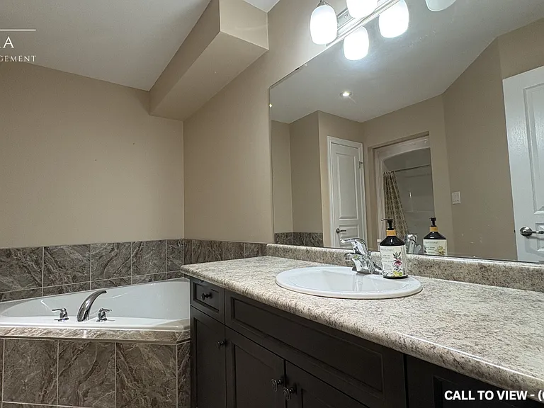 7607 Green Vista Gate — Photo 11