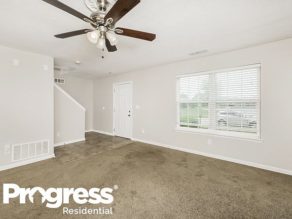 4th image of 8001 Kenhurst Dr