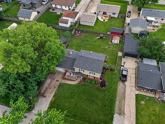 3rd image of 6672 NW 4th Ct