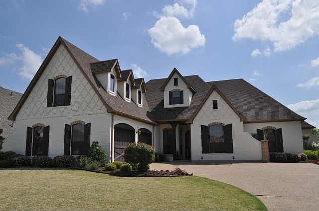 1st image of 3404 Lake Creek Trl