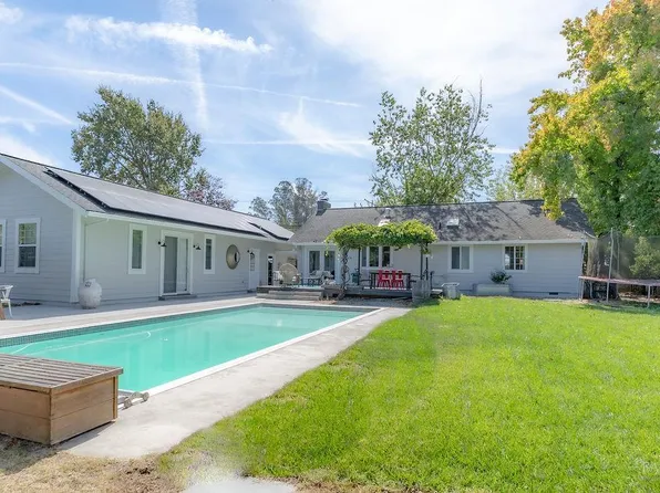 2565 Piner Road, Santa Rosa, CA 95401