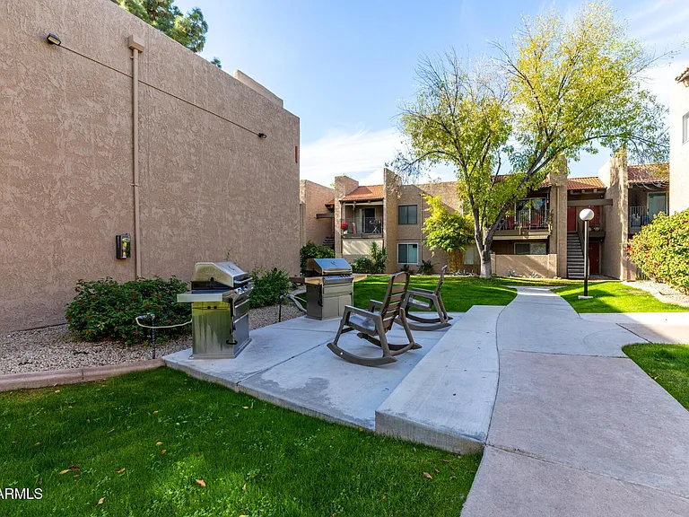 5525 E Thomas Rd #H7 — Photo 23