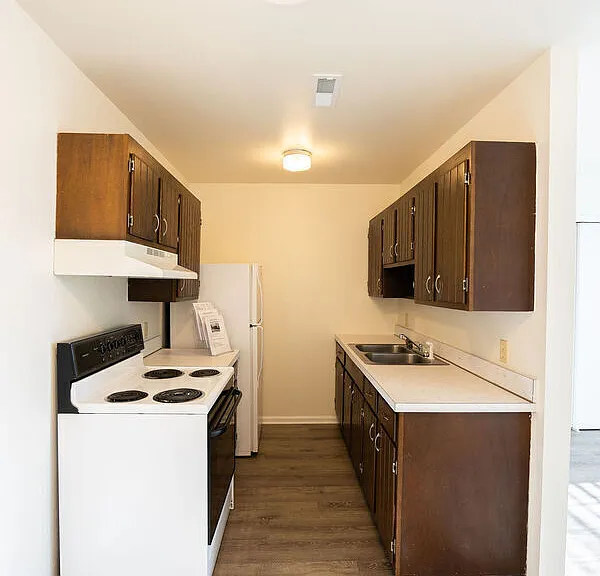 1-220 N 5th St #1 — Photo 3
