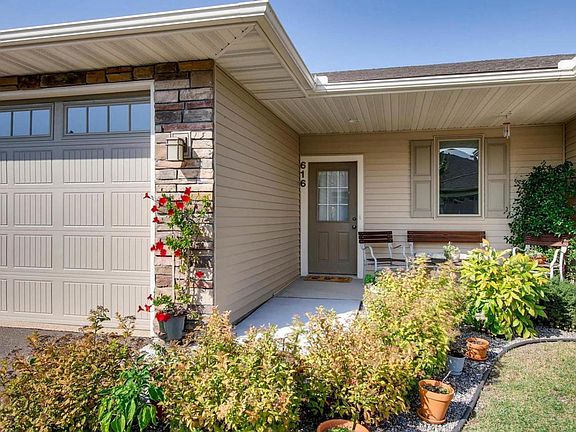 5th image of 616 Levander Way
