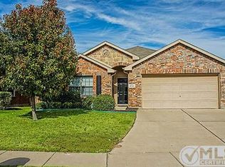 4545 Grassy Glen Dr, Fort Worth, TX 76244