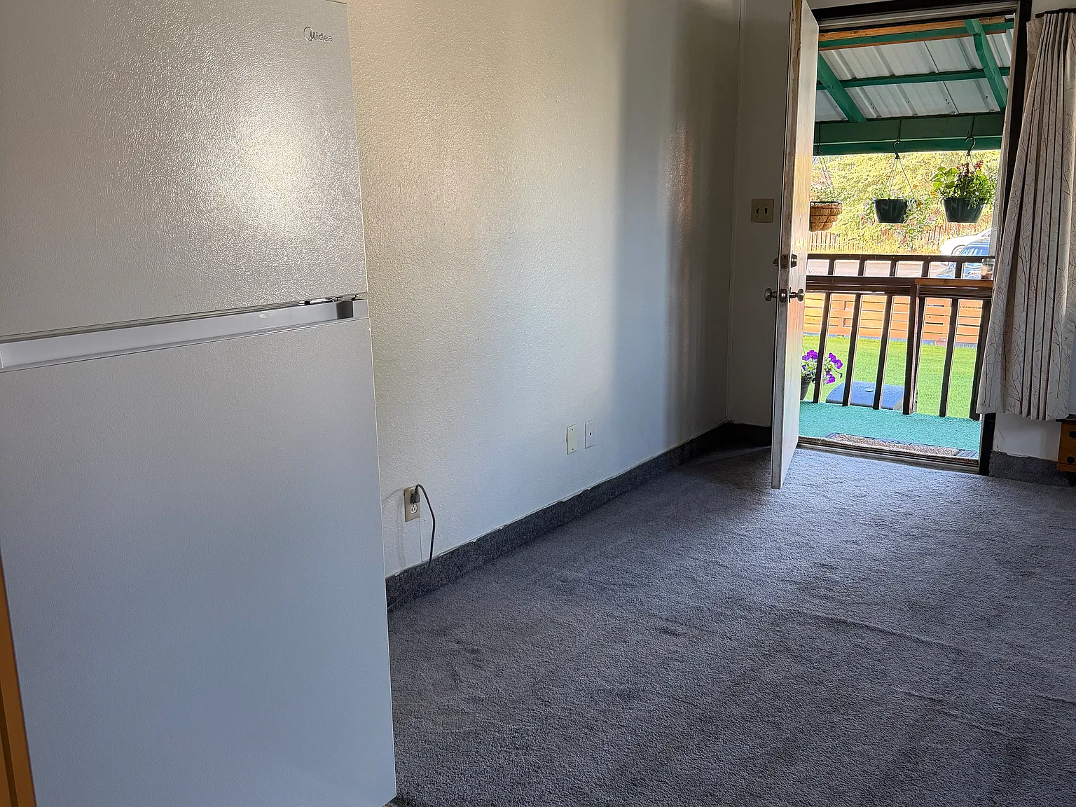 1 bed, 750 sqft, $1,000 — Photo 4