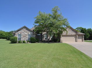2401 SW 113th Ter, Oklahoma City, OK 73170