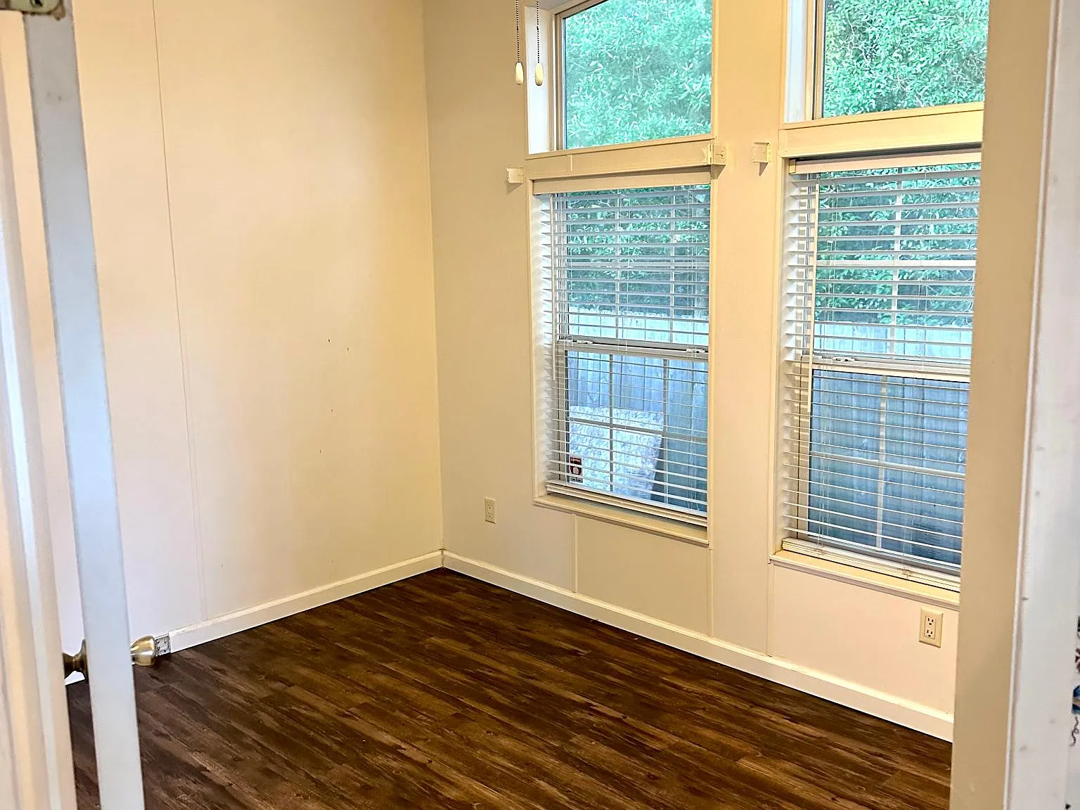 10549 Lone Star Rd — Photo 3