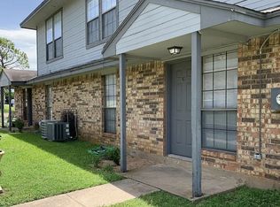 109 Peachtree Ct APT C, Kennedale, TX 76060