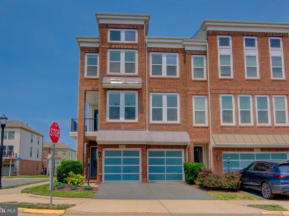 42262 Knotty Oak Ter, Ashburn, VA 20148