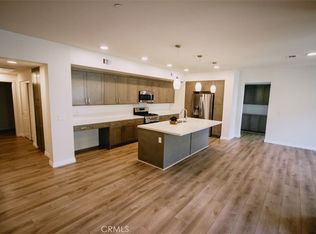 2850 Wagon Wheel Rd, Oxnard, CA 93036