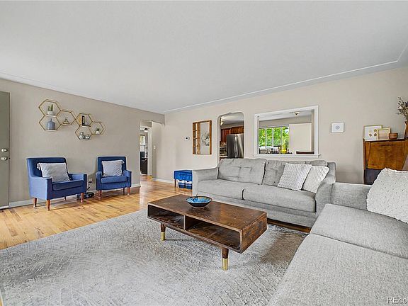 3rd image of 1831 S Dale Court