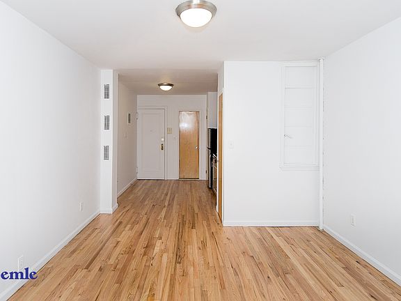 5th image of 207 E 88th St #3RC